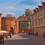 Lumina Near Old Town In Varsavia