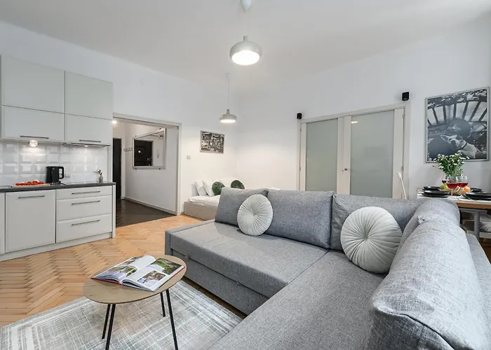 Appartement Lumina Near Old Town In